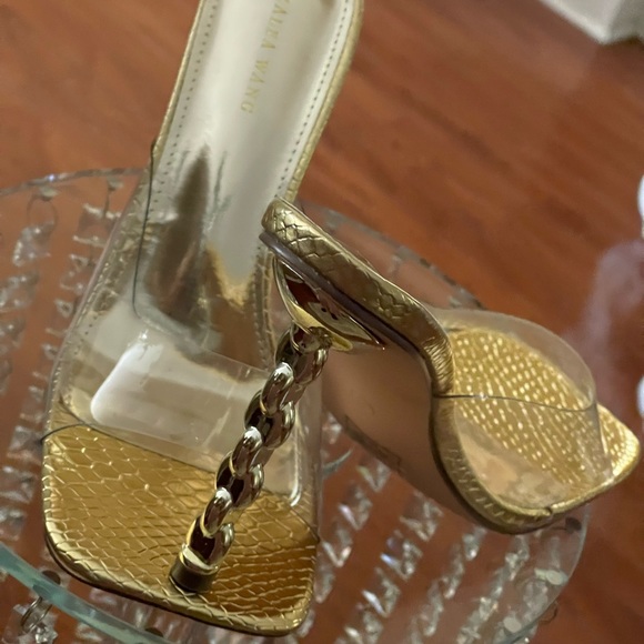 Fashionista must have - Picture 2 of 3